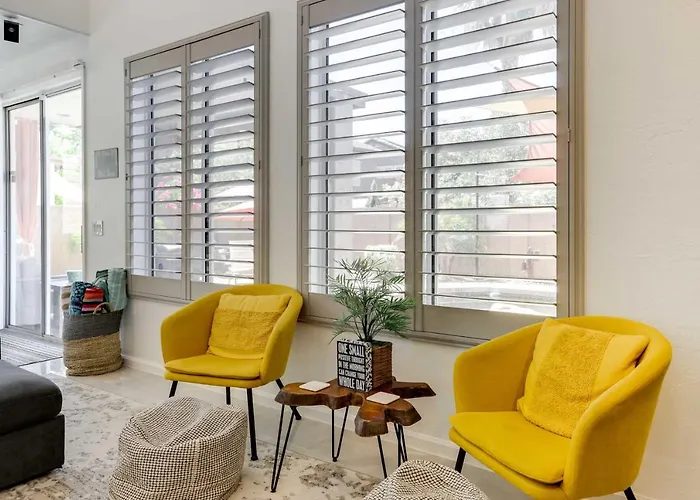 Holiday home Modern Gem W/ Fire Pit: 3 Mi To Ballpark! Goodyear