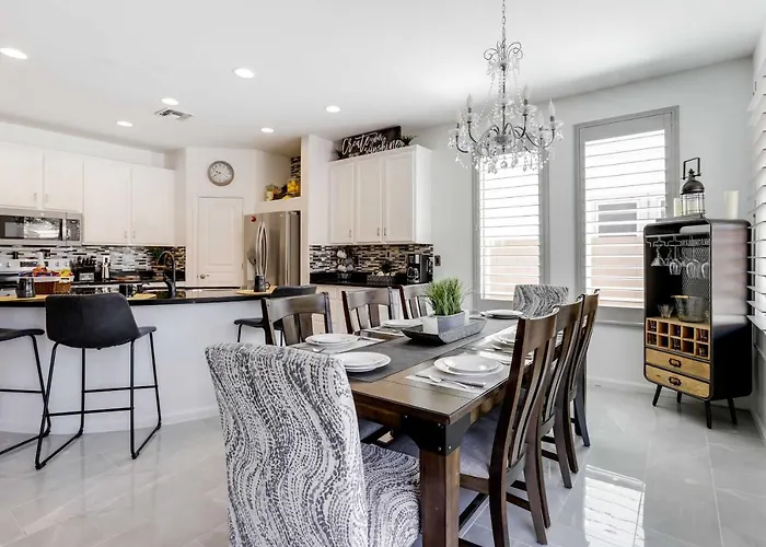 Holiday home Modern Gem W/ Fire Pit: 3 Mi To Ballpark! *